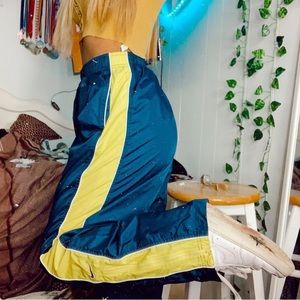 nike vintage windbreaker pants